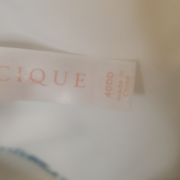 Cacique lightly lined full coverage bra 40dd - Picture 3 of 3